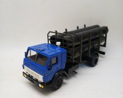 Камский грузовик-5325 трубовоз (с трубами) (конверсия)
