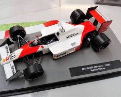 McLaren MP4/4 - 1988 Ayrton Senna -серия "Formula 1 Auto Collection" (вып.1)